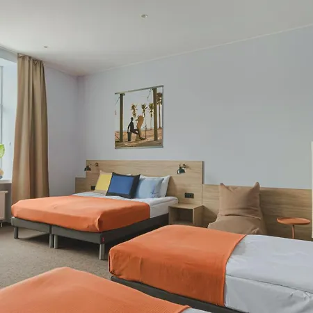 Hotel Corner 3*
